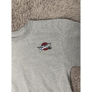 Men's Cleveland Cavaliers T-shirt #8 Rutan Size L NBA Store